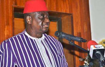 Dr. Elie Justin OUEDRAOGO, 1er Directeur Exécutif du CAPES, Parrain, pronçant son discours
